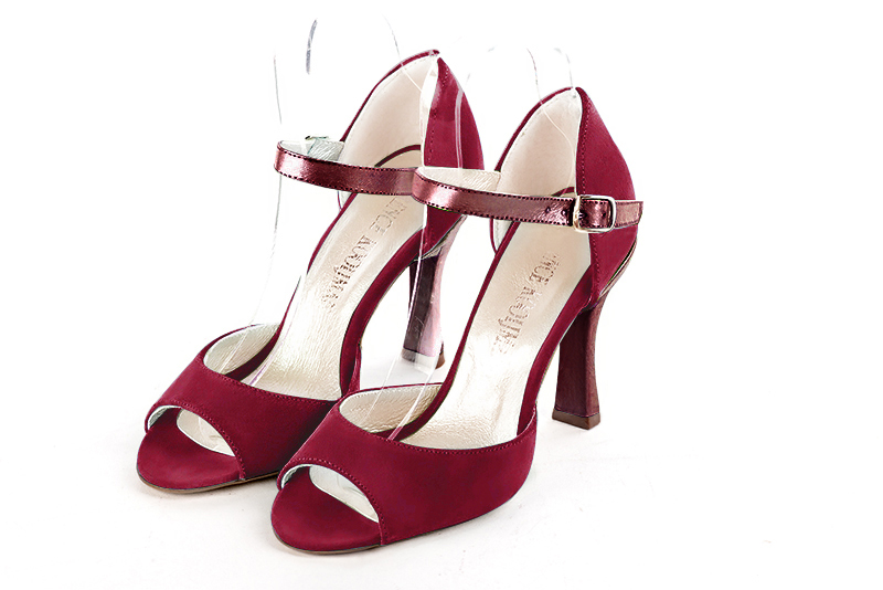 Burgundy red women's closed back sandals, with an instep strap. Round toe. High spool heels. Front view - Florence KOOIJMAN